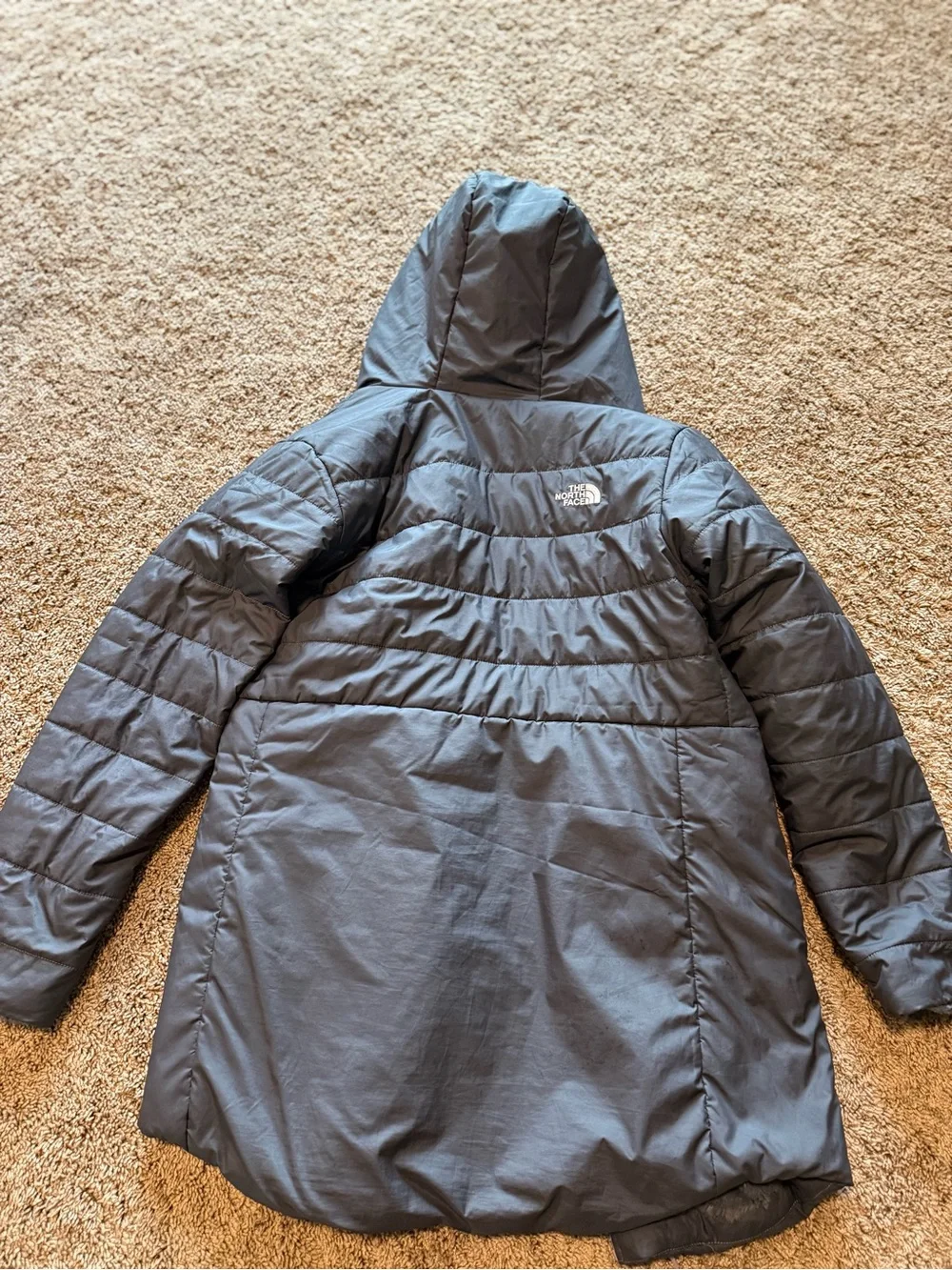 The North Face Girls Hooded Puffer Coat in Charcoal Gray